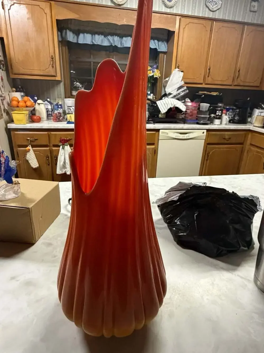 Vintage 1960s L.E. Smith Bittersweet Ribbed Swung Art Glass Vase